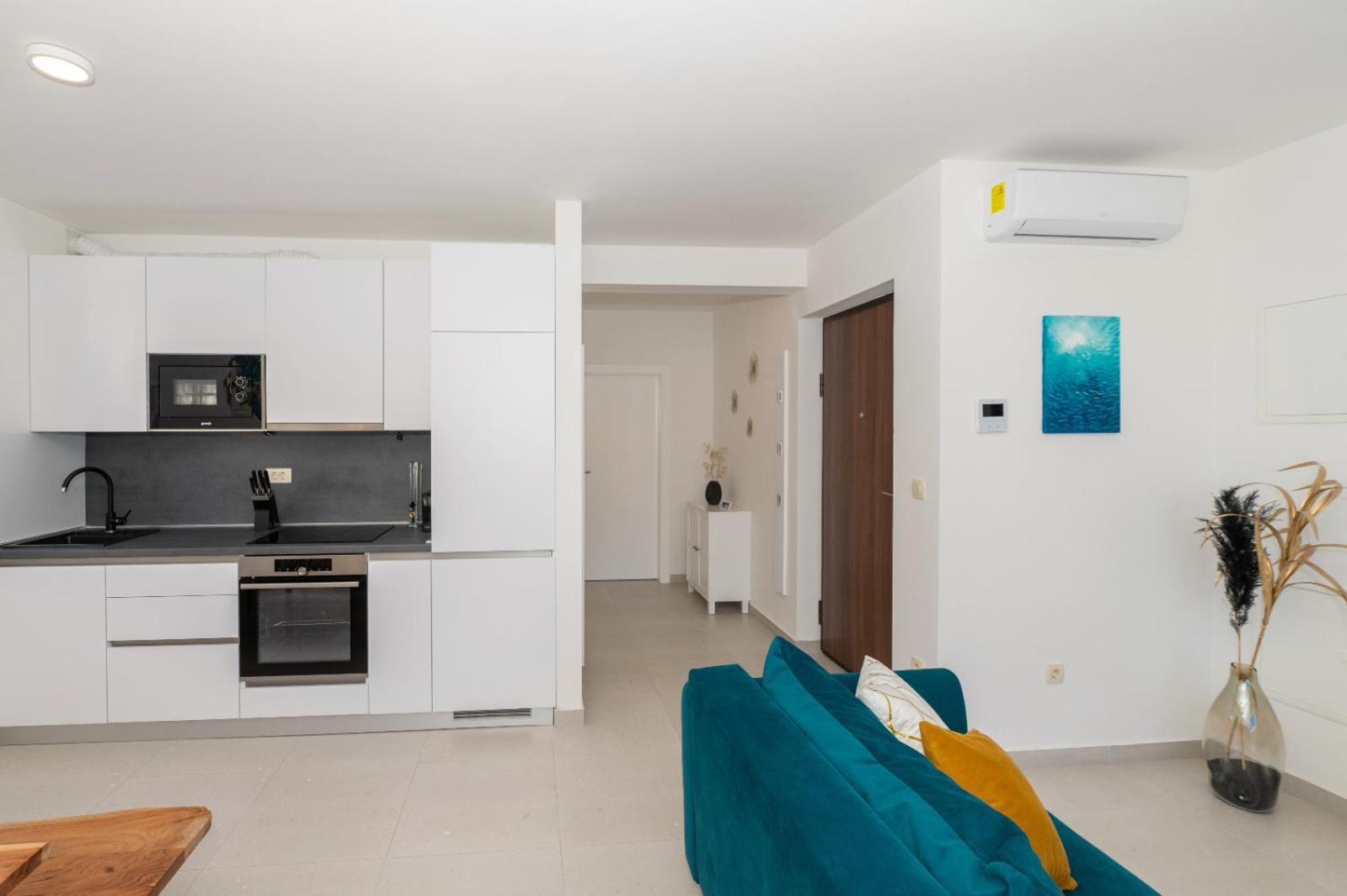 Apartment Filou Макарска Екстериор снимка